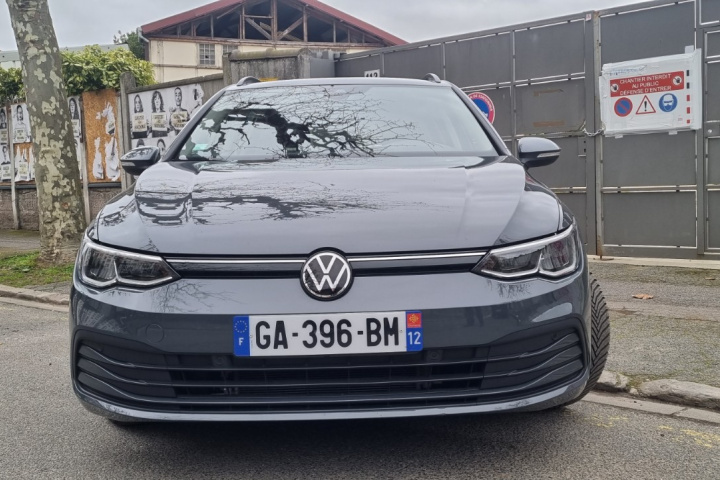 VOLKSWAGEN GOLF VIII